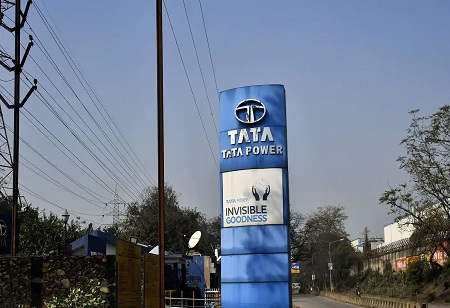 Tata Power to raise $600-700 million for its renewable energy biz in advanced talks 